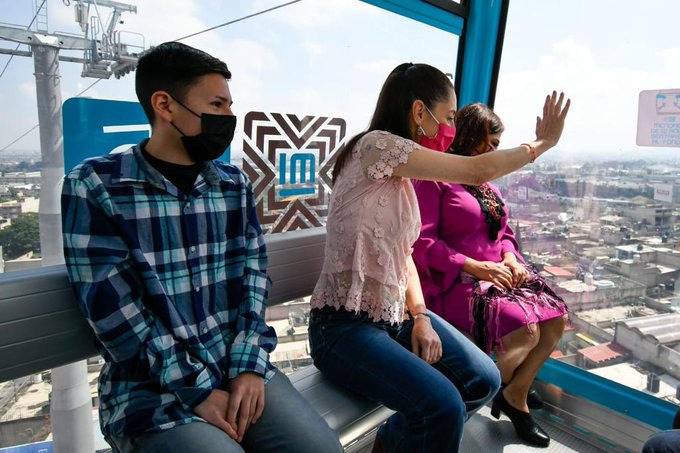 Claudia Sheinbaum inaugura el Cablebús en Iztapalapa; asistentes le gritan “presidenta”