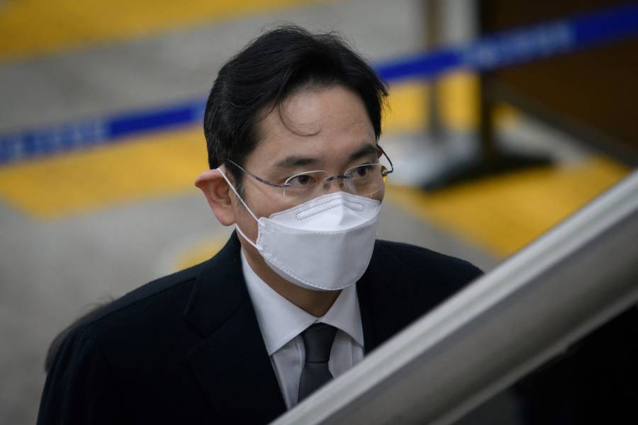 Obtiene libertad condicional, Lee Jae-yong, heredero de Samsung