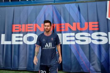 Ronaldinho y Cesc F&aacute;bregas ven al PSG ganando la Champions con Messi