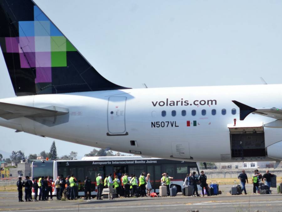 Denuncian a Volaris por supuestas amenazas de despidos hacía sus trabajadores