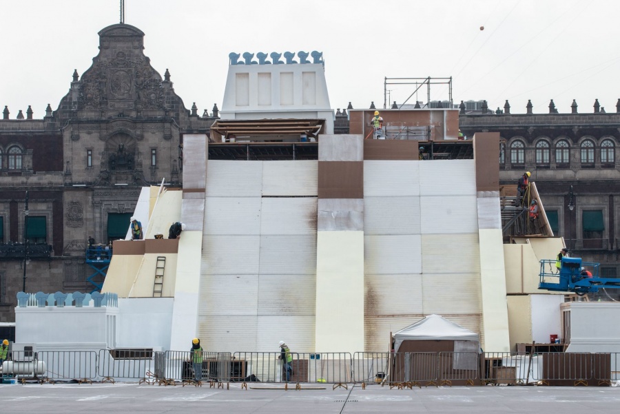 El viernes se inaugura el Huey Teocalli, la pir&aacute;mide multicolor del Z&oacute;calo
