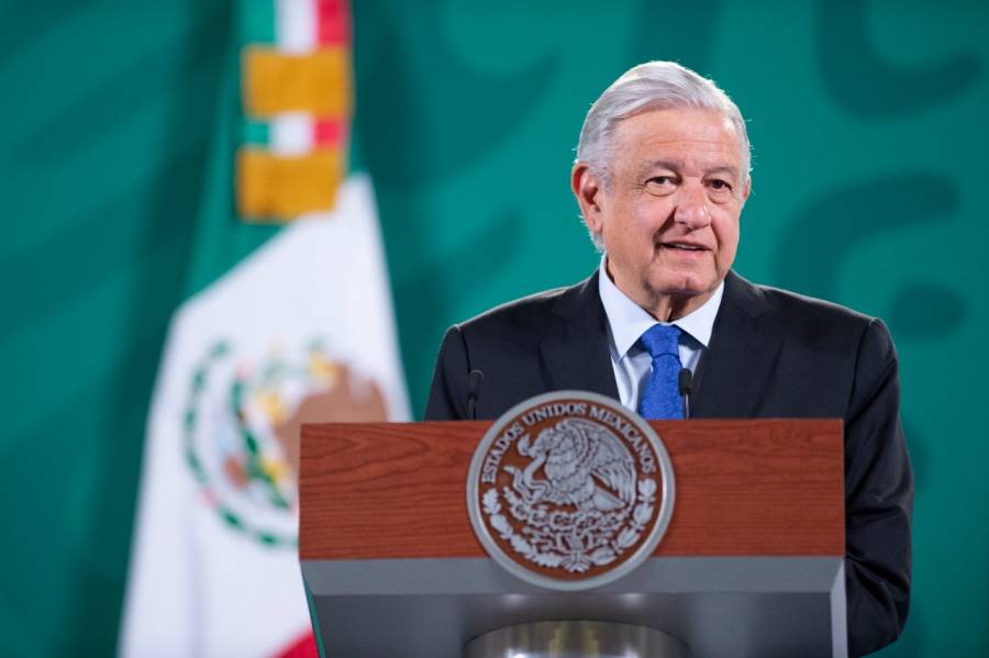 AMLO agradece a SNTE apoyo para regreso a clases presenciales