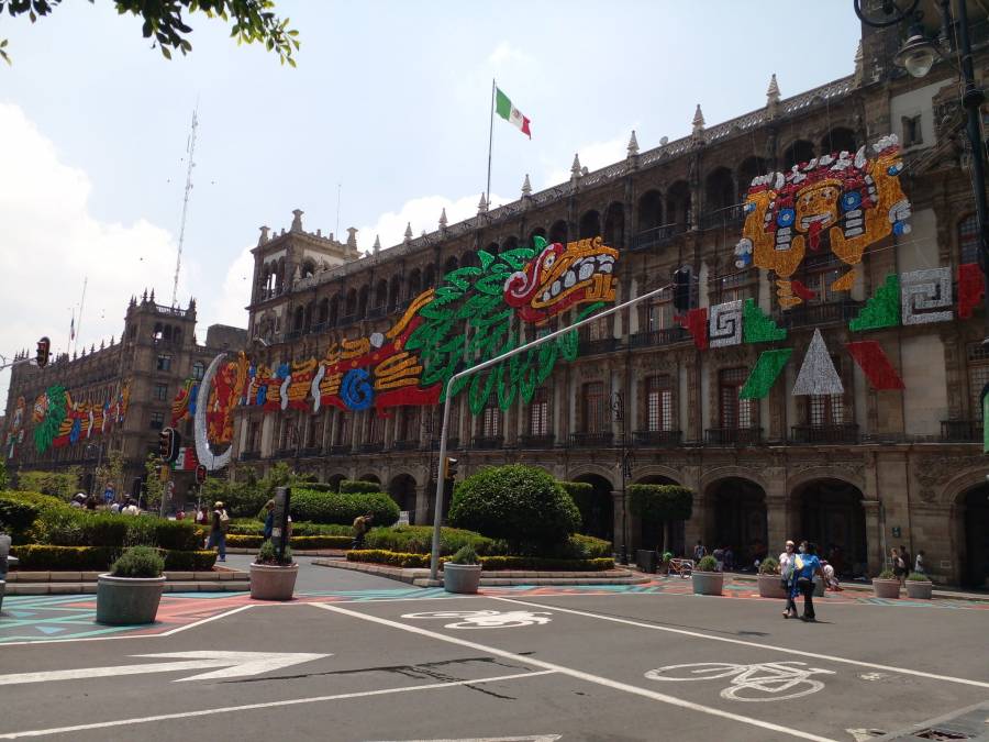 CDMX continuará en semáforo naranja