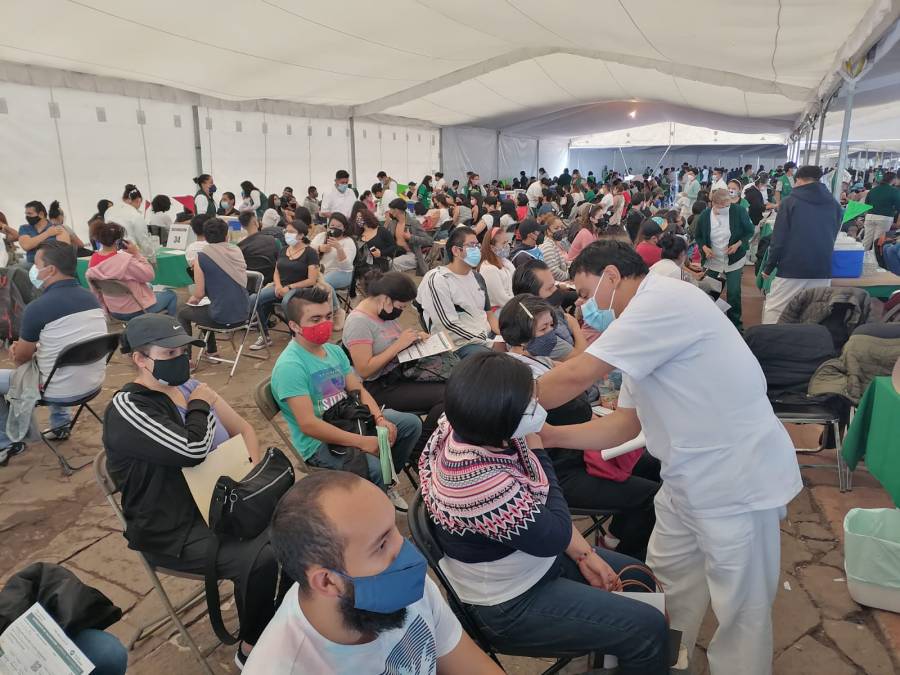 Esta semana inician vacunación de jóvenes en Xochimilco