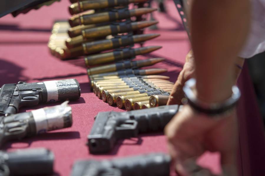 EEUU decomisa m&aacute;s de mil armas ilegales con destino a M&eacute;xico