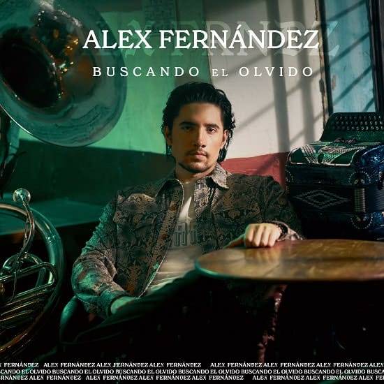 Crea Alex Fernández su propio legado con “Buscando el olvido”