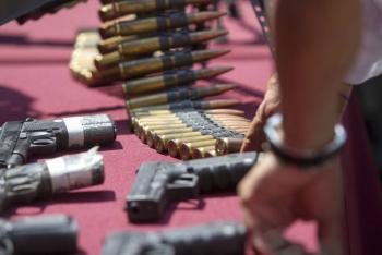 EEUU decomisa más de mil armas ilegales con destino a México