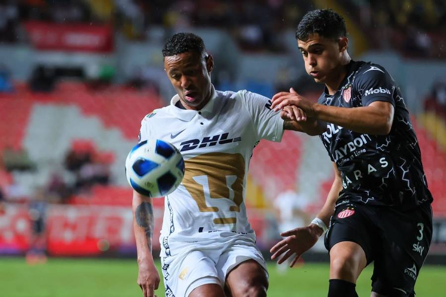 Pumas cae goleado ante Necaxa y se hunde en la Liga MX