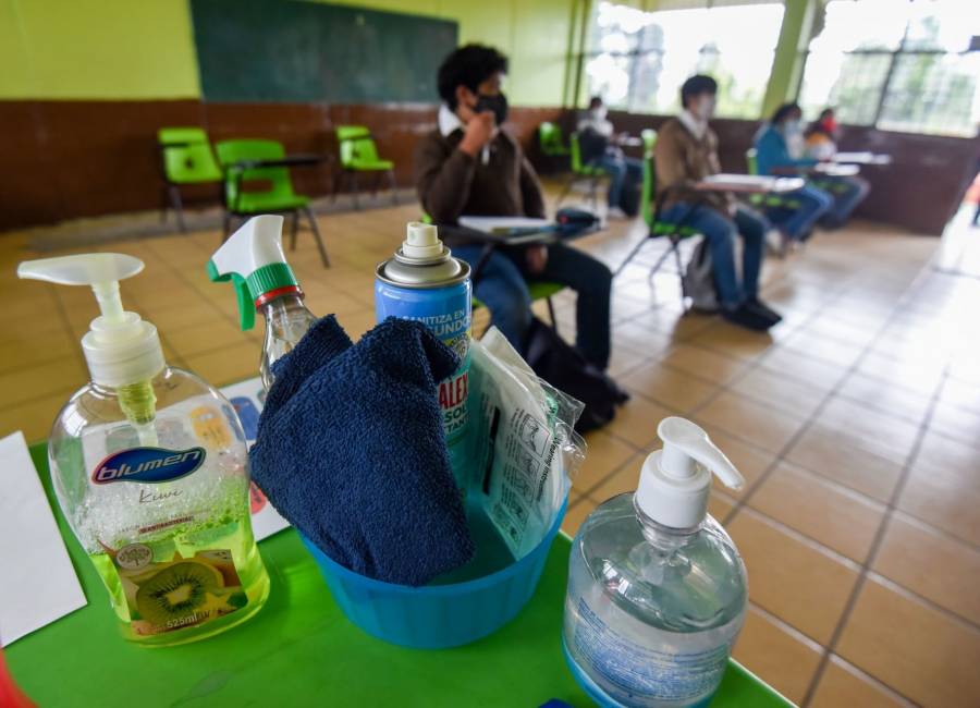 OPS recomienda regreso a clases presenciales no generalizado