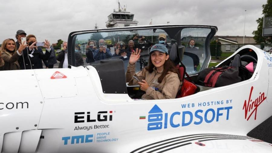 Una jóven piloto de 19 años despega para dar la vuelta al mundo