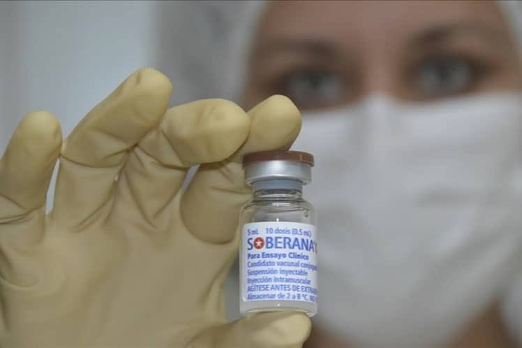 Cuba aprueba otras dos vacunas anticovid