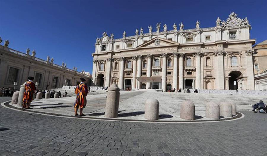 El Vaticano sancion&oacute; a arzobispo por encubrir pedofilia