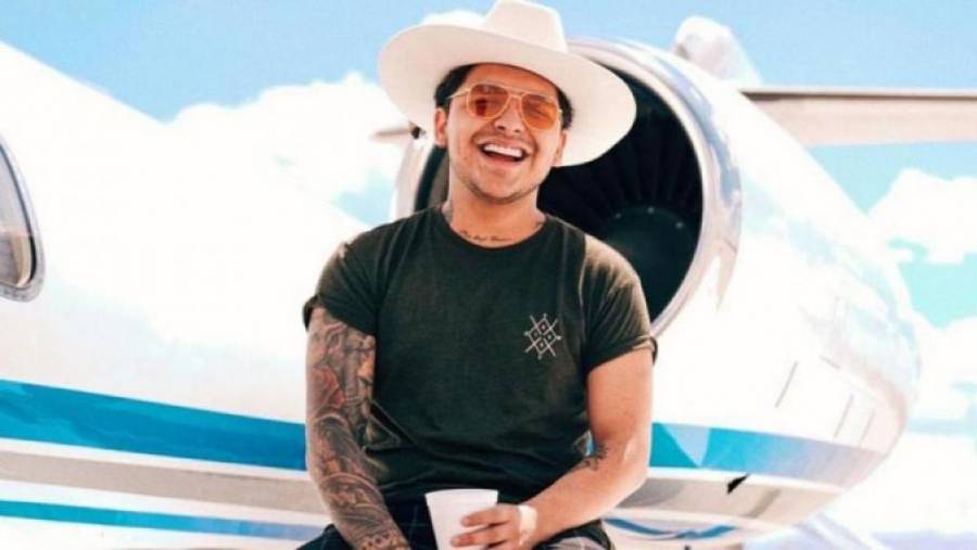 Christian Nodal reveló el motivo por el cual eliminó todas sus foto de IG