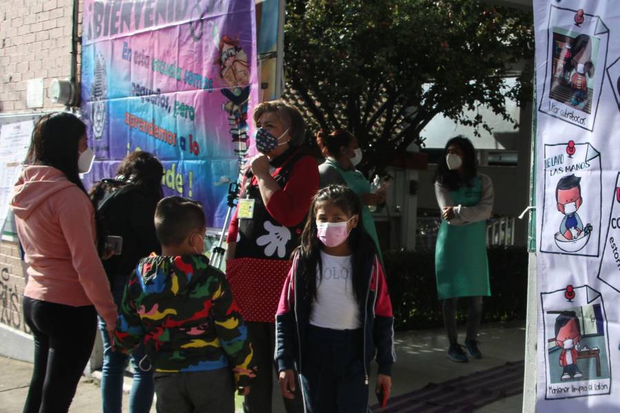 En CDMX no cerrarán escuelas que presenten casos de Covid-19