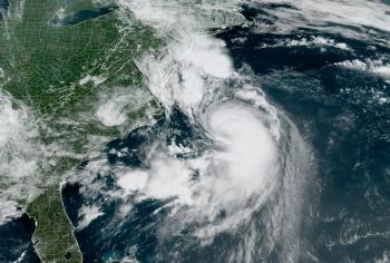 EEUU se prepara para los estragos del huracán Henri