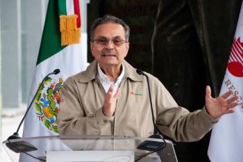 Incendio en plataforma redujo producci&oacute;n en m&aacute;s de 400 mil barriles diarios: Pemex