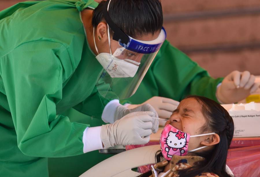 Edomex realiza pruebas de COVID-19 a niños previo al regreso a clases