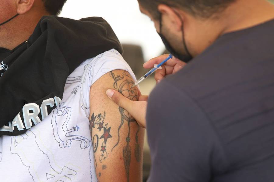 Por disturbios, cancelan vacunación contra Covid-19 en Arteaga, Coahuila