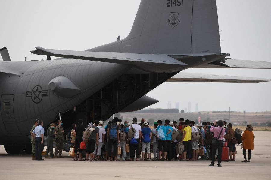 Washington evacuó a más de 4 mil ciudadanos de EEUU en Afganistán