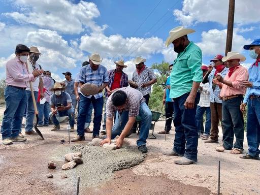 Se inicia en Sonora pavimentaci&oacute;n de 5.1 km de camino rural