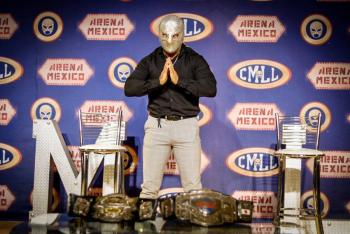 M&iacute;stico se va del CMLL; Car&iacute;stico retomar&aacute; el personaje