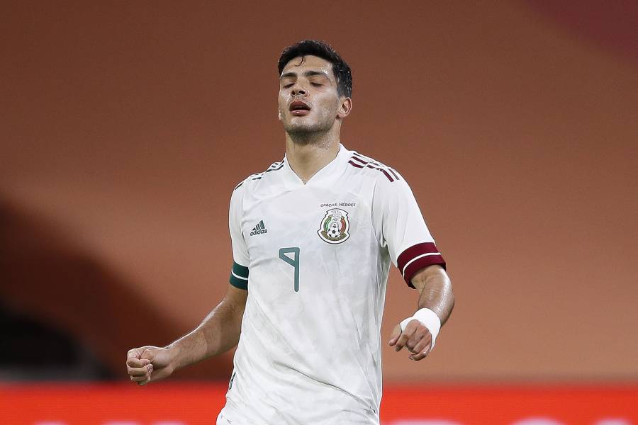Premier League rechaza ceder a Raúl Jiménez al Tri