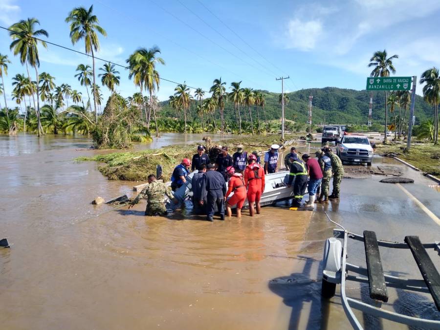 Marina informa acciones implementadas tras el paso del huracán “Nora” por Manzanillo, Colima