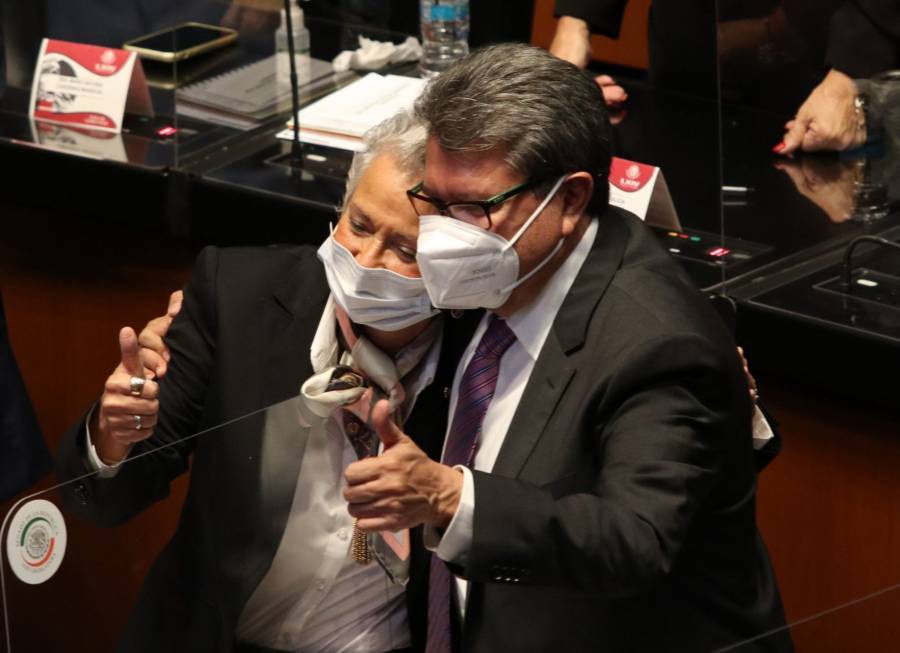 Modificar pregunta para la revocaci&oacute;n de mandato: Monreal