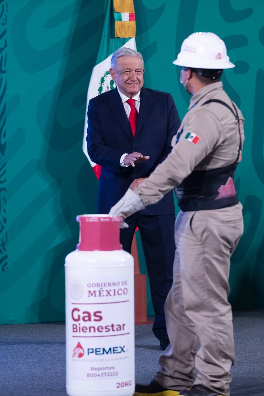 AMLO da banderazo de salida al Gas Bienestar