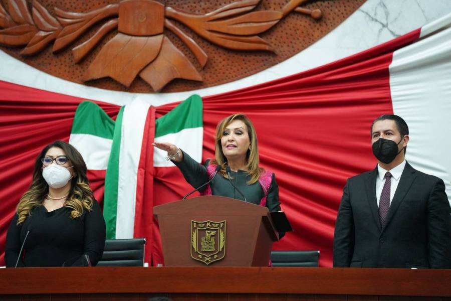 Lorena Cuéllar asume como gobernadora de Tlaxcala