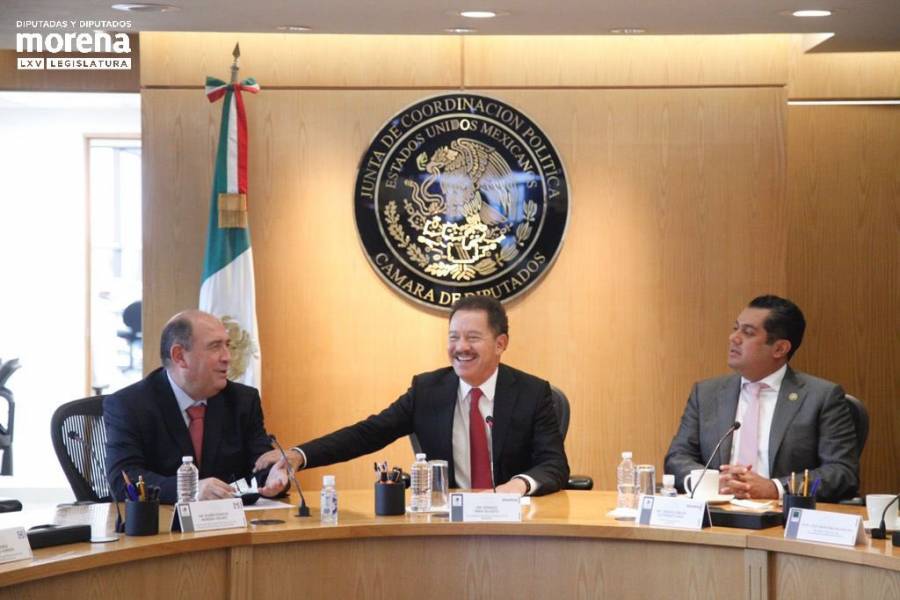 Mier Velazco anuncia alianza con diputados del PRI para la aprobación de reformas