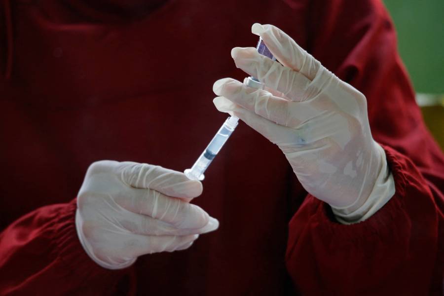 Reino Unido no vacunará a jóvenes de 12 y 15 años contra el Covid-19