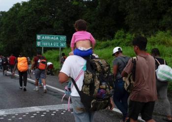 Guardia Nacional y el INM dispersan caravana migrante en Chiapas