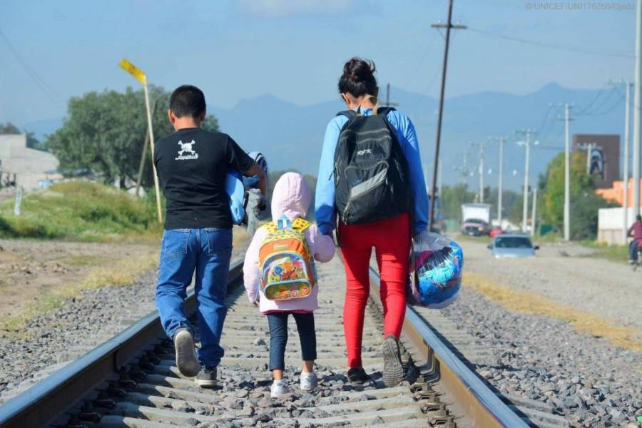 Expresa UNICEF preocupación por situación de niños migrantes que viajan solos por México