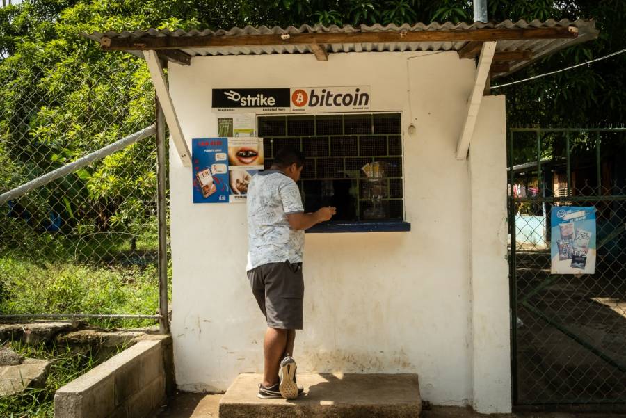 A partir de mañana el bitcoin será moneda legal en El Salvador