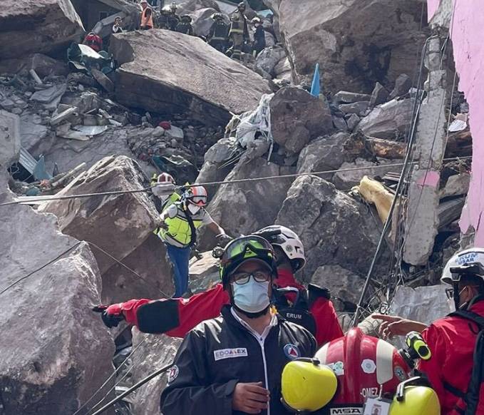 Deslave en Cerro del Chiquihuite, deja un muerto y 10 desaparecidos