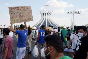 Protestan contra el r&eacute;gimen de Bolsonaro