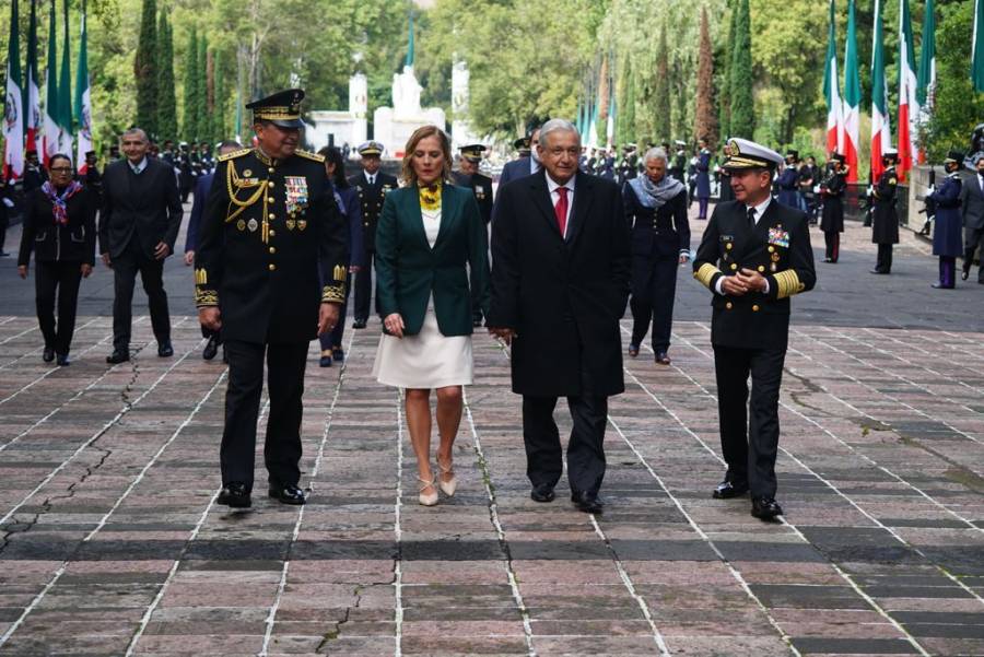 Presidente encabeza la ceremonia por el 174 aniversario de la defensa de Chapultepec
