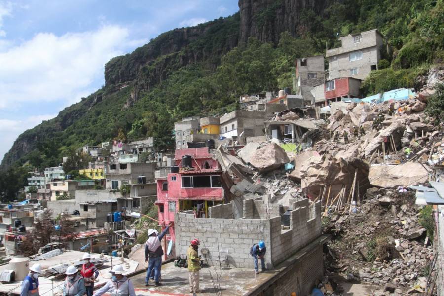 Protección Civil en Edomex, pide desalojar viviendas en el Cerro del Chiquihuite