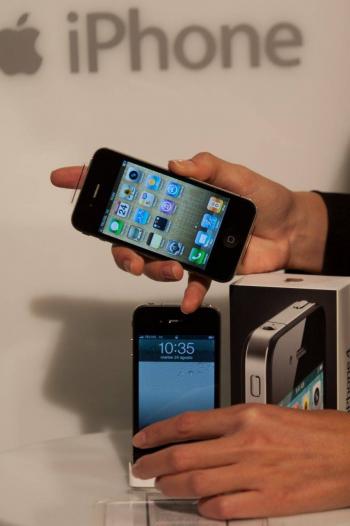 Apple corrige falla: iPhones ya no est&aacute;n en riesgo de ser espiados