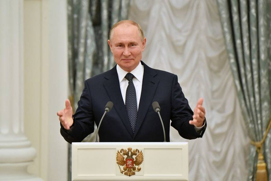 Vladimir Putin, en cuarentena tras detección de casos de Covid-19 en su entorno