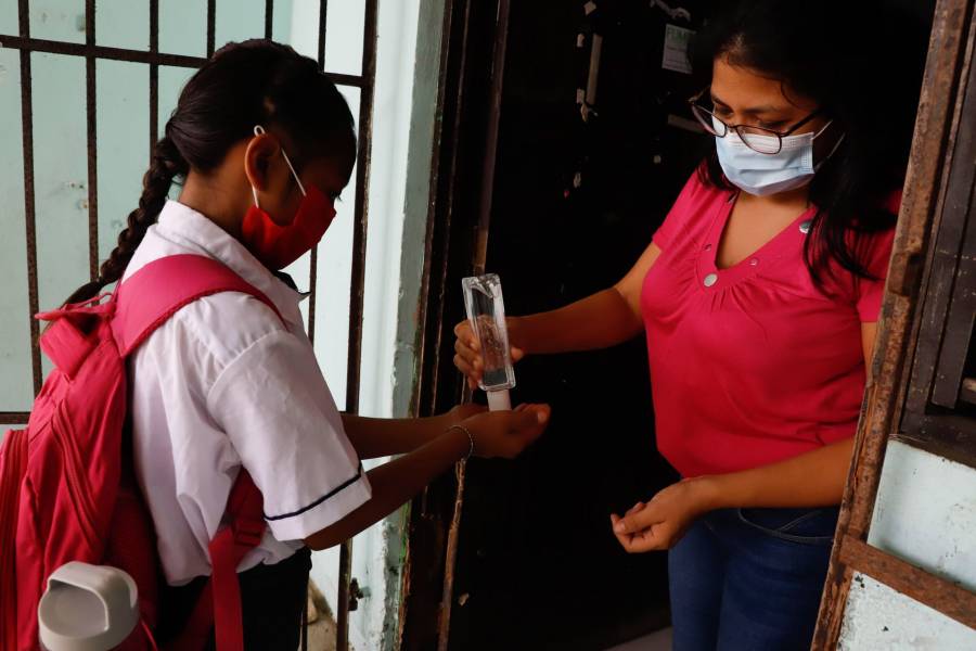 Por pandemia, un tercio de menores asiste a clases presenciales en Latinoamérica: Unicef