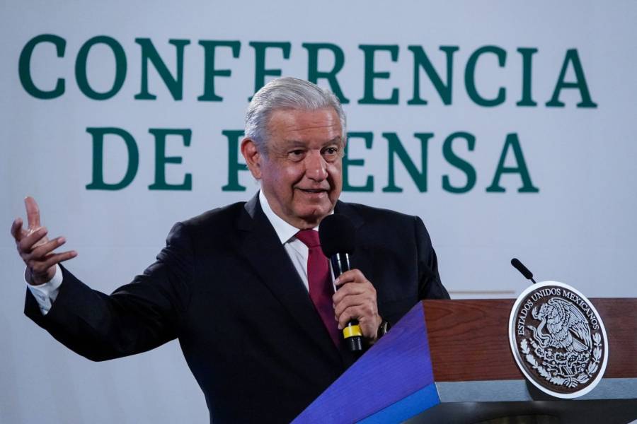 Nadie va a ser obligado a operar en Santa Lucía: López Obrador