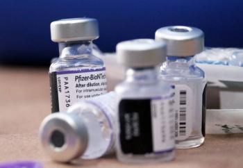 EEUU aprueba tercera dosis de Pfizer para adultos mayores de 65 a&ntilde;os