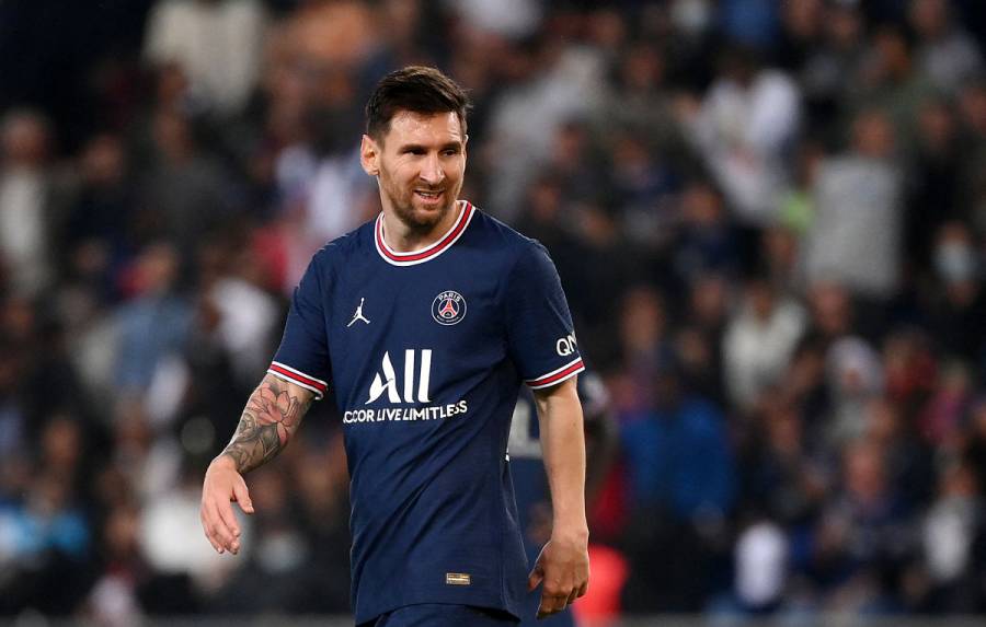 Messi se perder&aacute; partido contra Metz por posible lesi&oacute;n