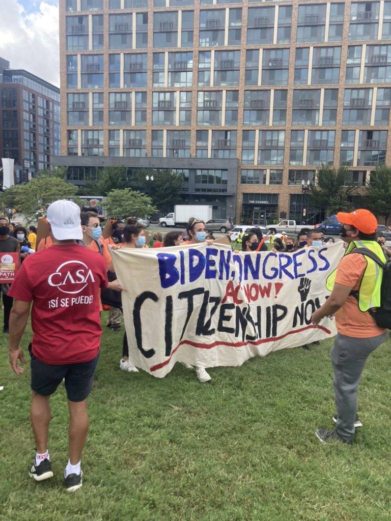 Migrantes protestas en Washington DC; piden regularización de ciudadanía