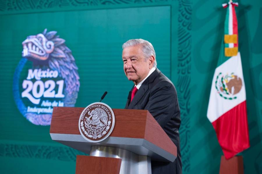 AMLO ofrece casas a habitantes en zona de riesgo en el Chiquihuite