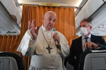 “Nos da miedo acompa&ntilde;ar a la gente con diversidad sexual”: Papa Francisco