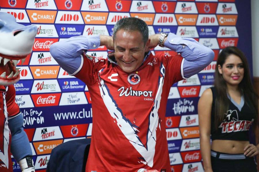 Dictan prisión preventiva a Fidel Kuri, exdueño de Tiburones Rojos