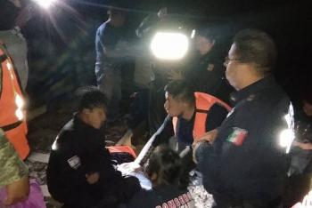 Rescatan a tres menores que cayeron al río en Tequisquiapan
